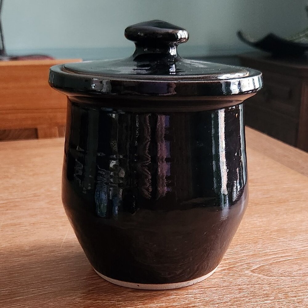 Vintage Austware Handmade Australian Pottery Crock with lid